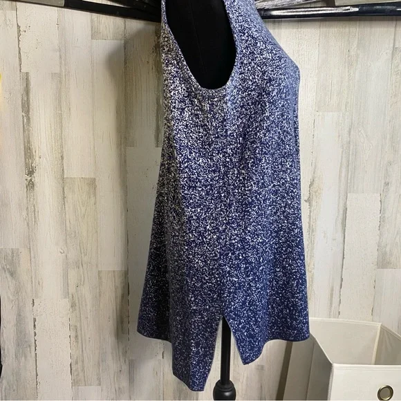 Chico’s Zenergy Sleeveless Blue/white Tunic with matching jacket - Picture 3 of 10